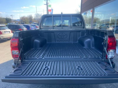 Toyota Hilux 2.D-4D 4WD porte Double Cab Comfort (4)