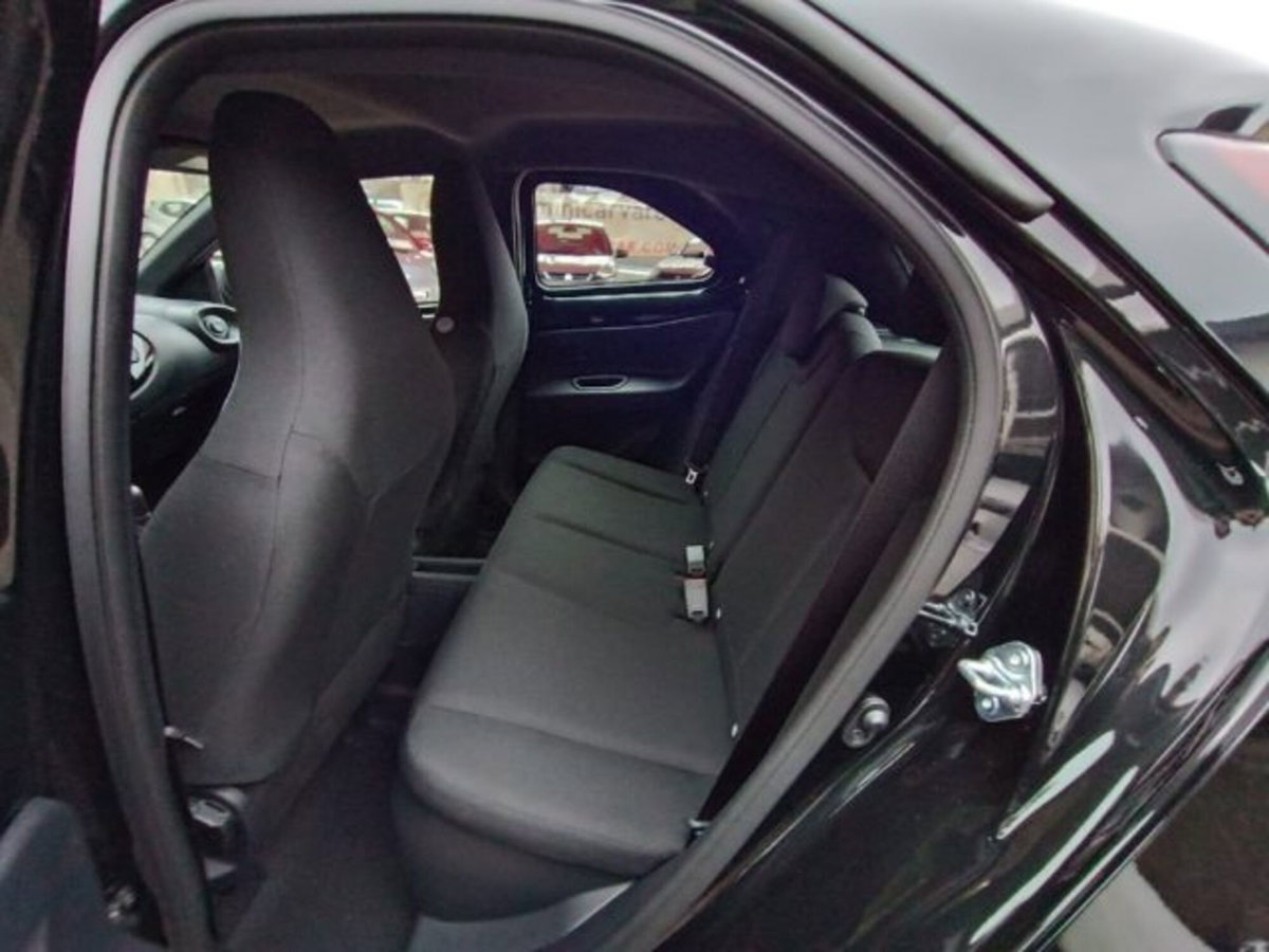 Toyota Aygo X 1.5 hybrid e-cvt (13)