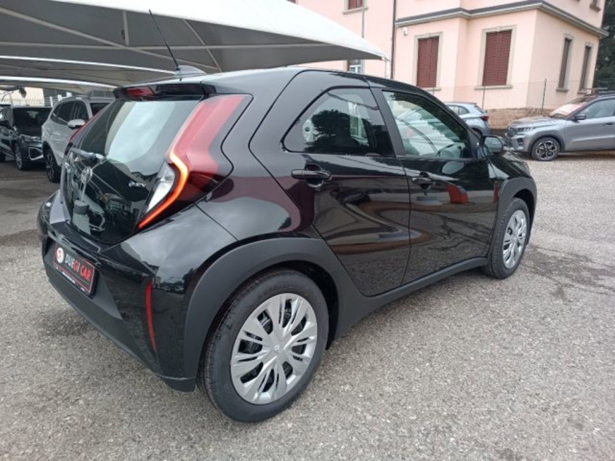 Toyota Aygo X 1.5 hybrid e-cvt (7)