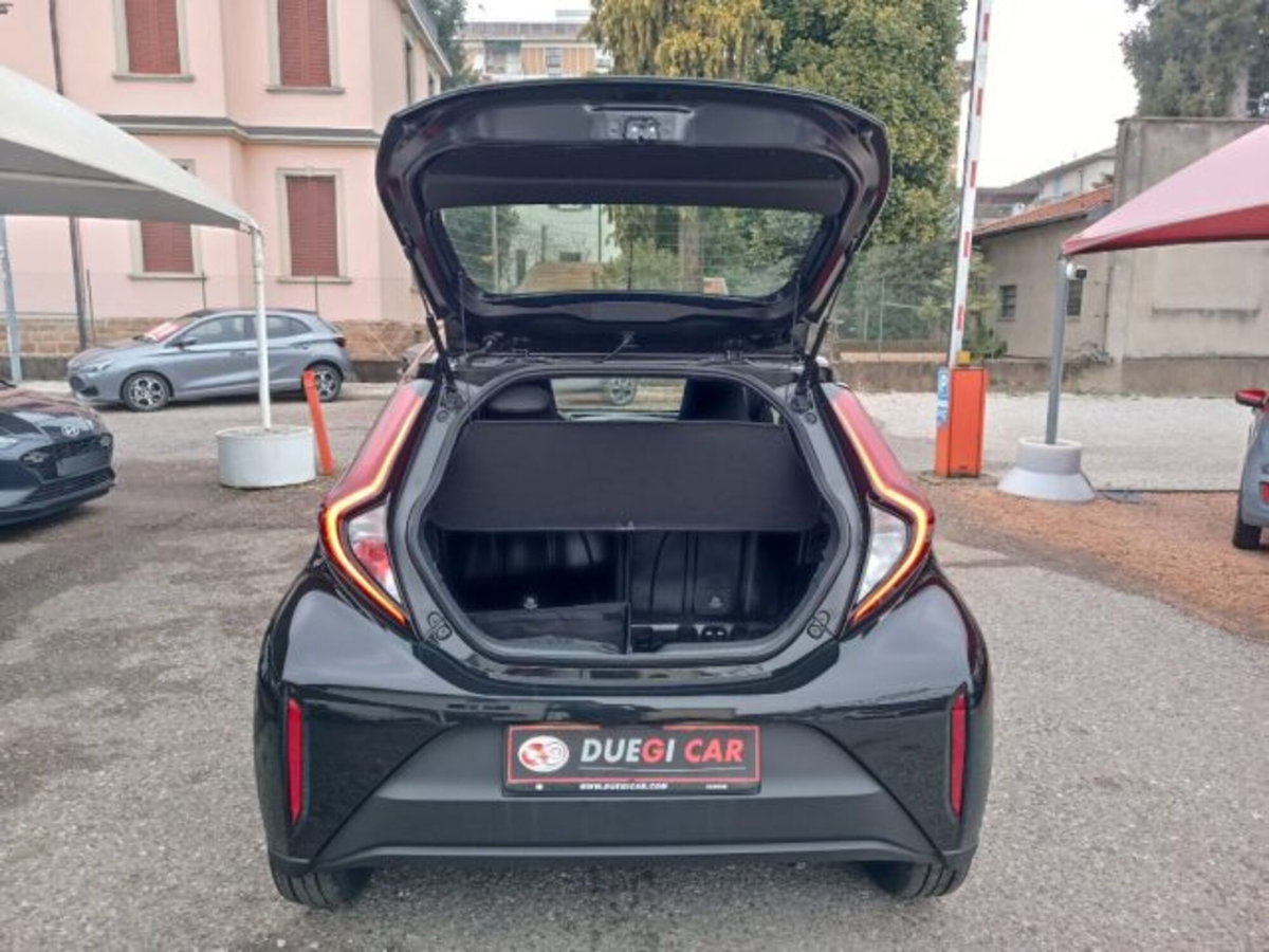 Toyota Aygo X 1.5 hybrid e-cvt (9)