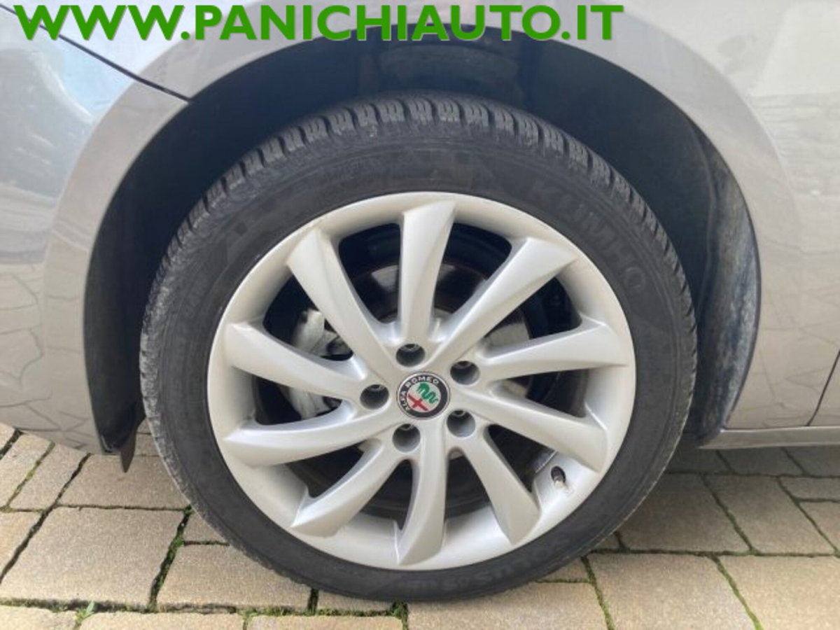 Alfa Romeo Giulietta 1.6 JTDm Giulietta 120cv (15)