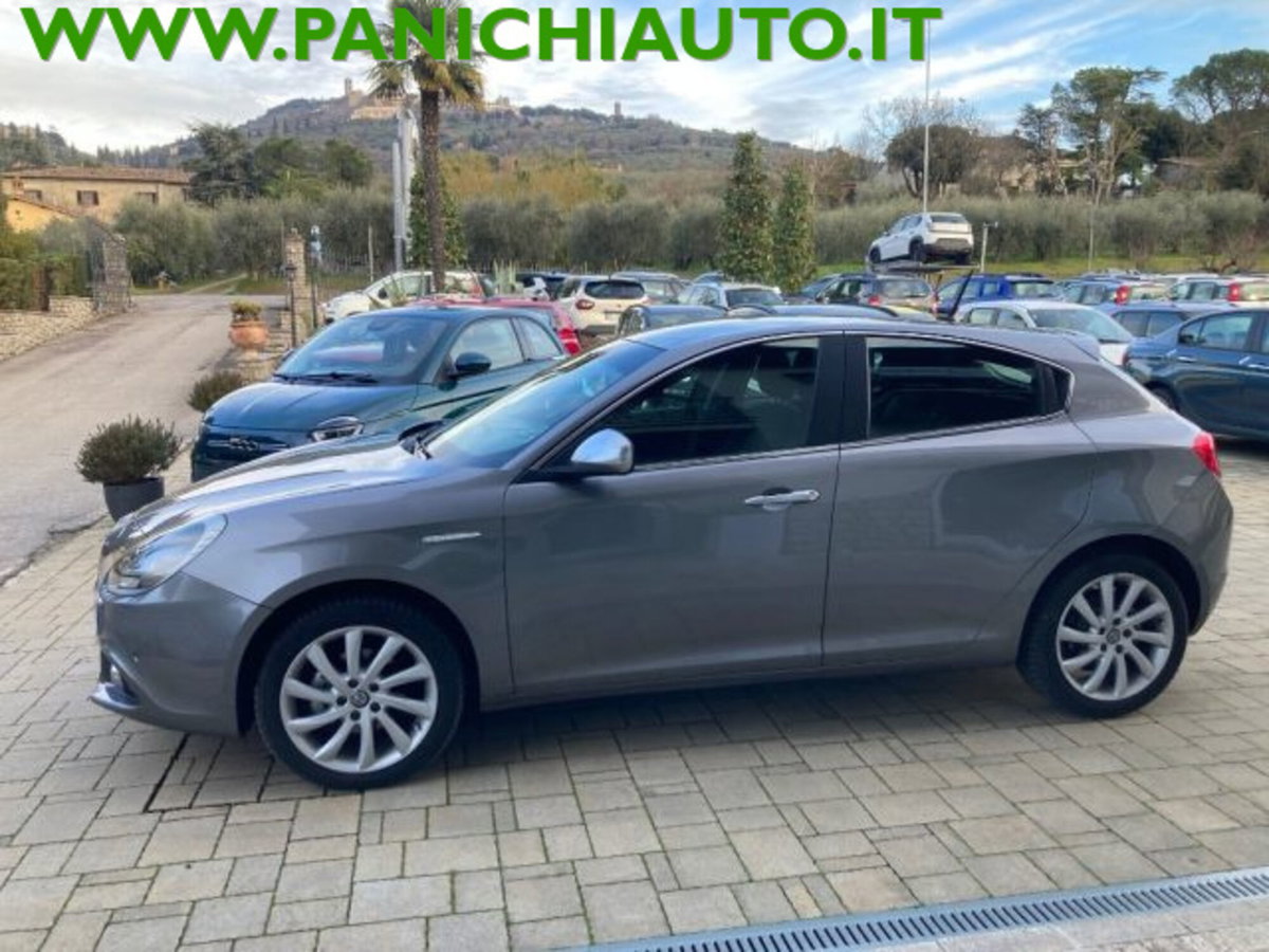 Alfa Romeo Giulietta 1.6 JTDm Giulietta 120cv (2)