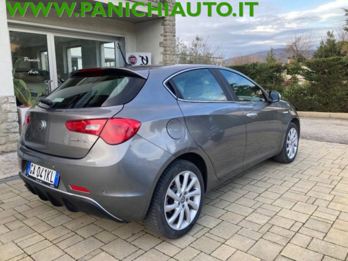 Alfa Romeo Giulietta 1.6 JTDm Giulietta 120cv (5)