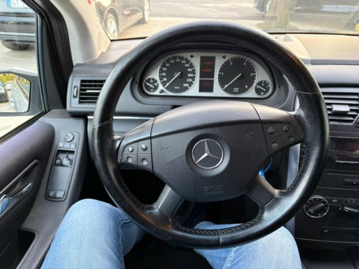 Mercedes-Benz Classe B 200 CDI Chrome (10)