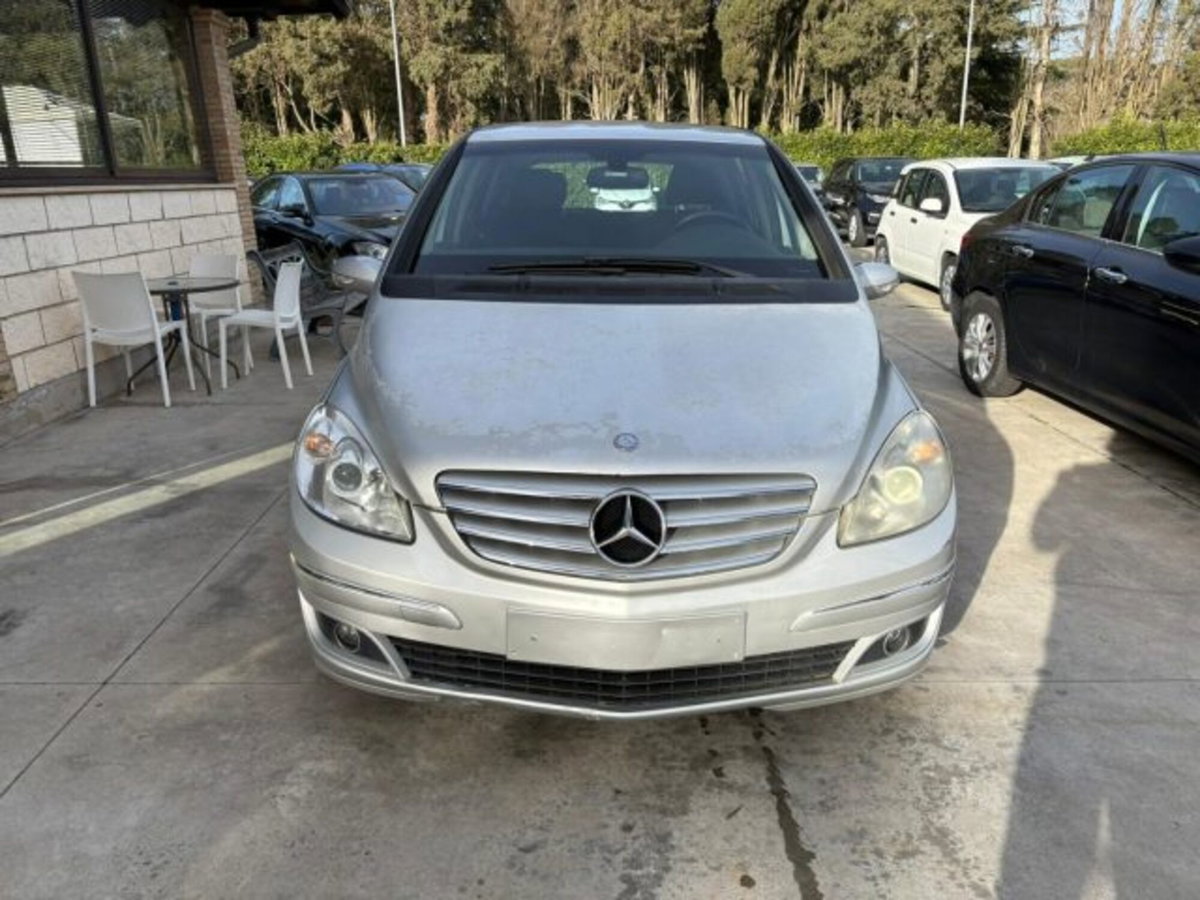 Mercedes-Benz Classe B 200 CDI Chrome (2)