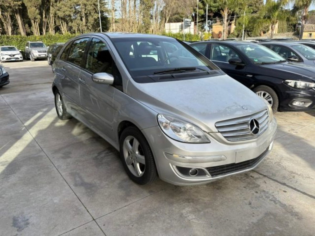Mercedes-Benz Classe B 200 CDI Chrome (3)