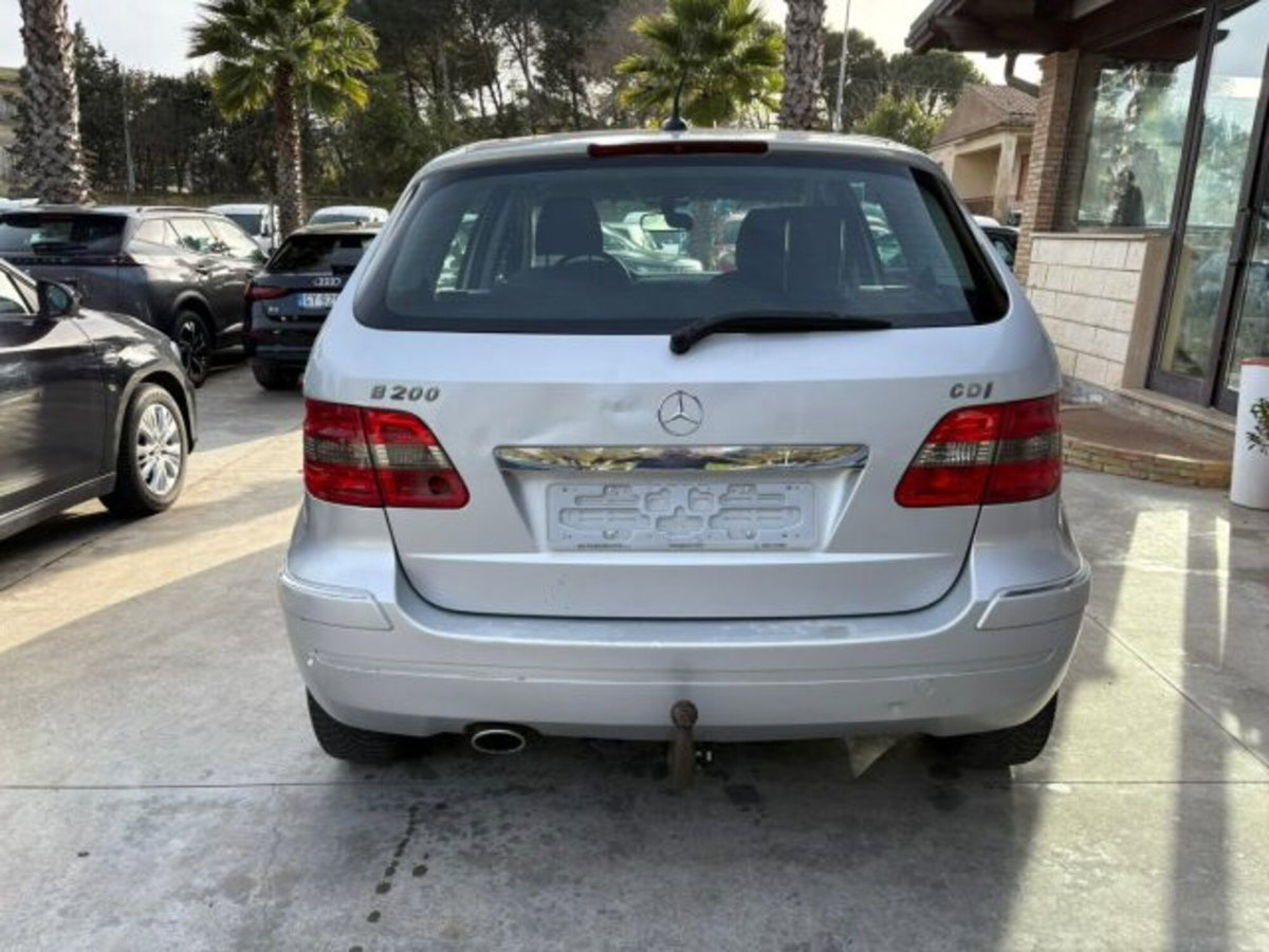 Mercedes-Benz Classe B 200 CDI Chrome (5)
