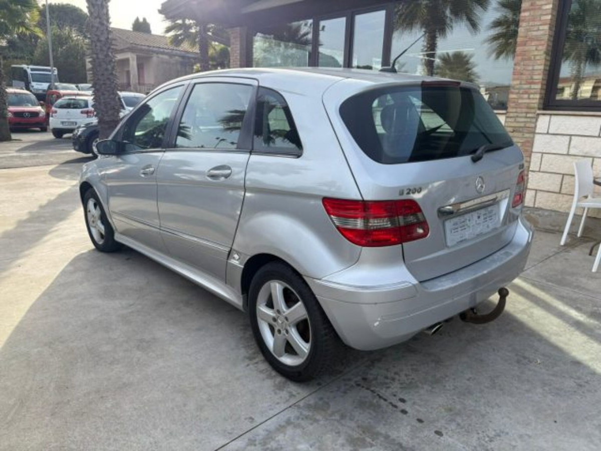 Mercedes-Benz Classe B 200 CDI Chrome (6)
