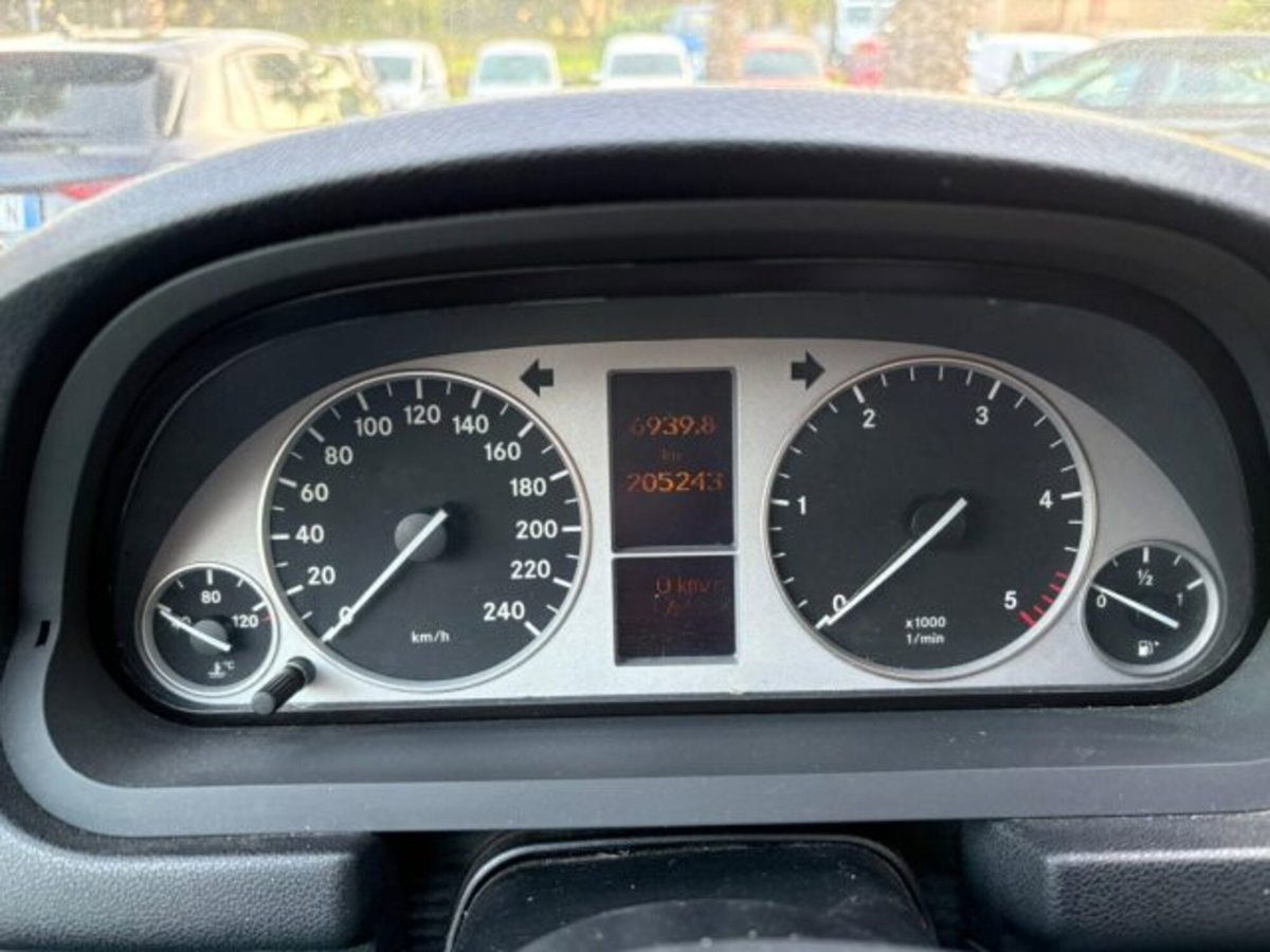 Mercedes-Benz Classe B 200 CDI Chrome (9)
