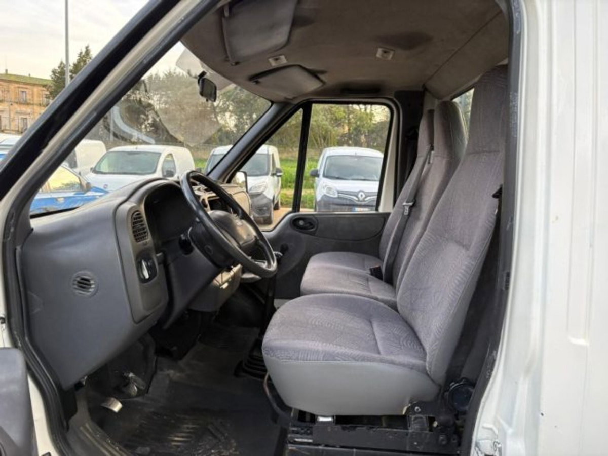 Ford Transit Van Telaio 350 2.4 TD/125cat aut PL Cab. (9)
