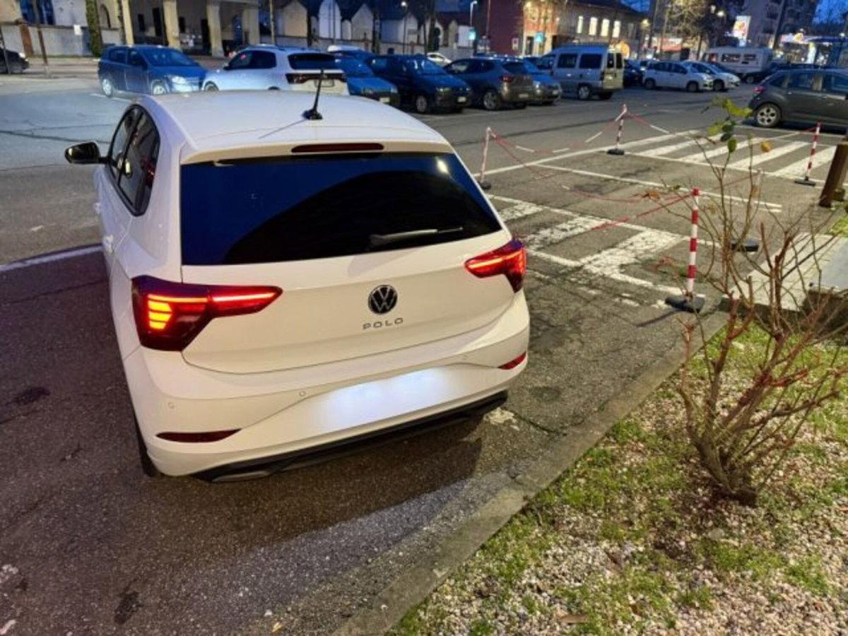 Volkswagen Polo 1.0 tsi Edition 95cv (3)