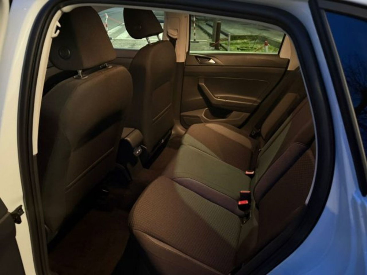 Volkswagen Polo 1.0 tsi Edition 95cv (9)