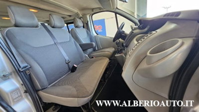 Opel Vivaro Furgone 27 2.0 CDTI 120CV PC-TN Combi 9 posti (11)