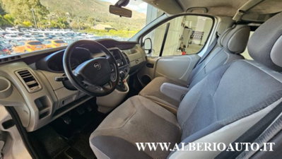 Opel Vivaro Furgone 27 2.0 CDTI 120CV PC-TN Combi 9 posti (17)