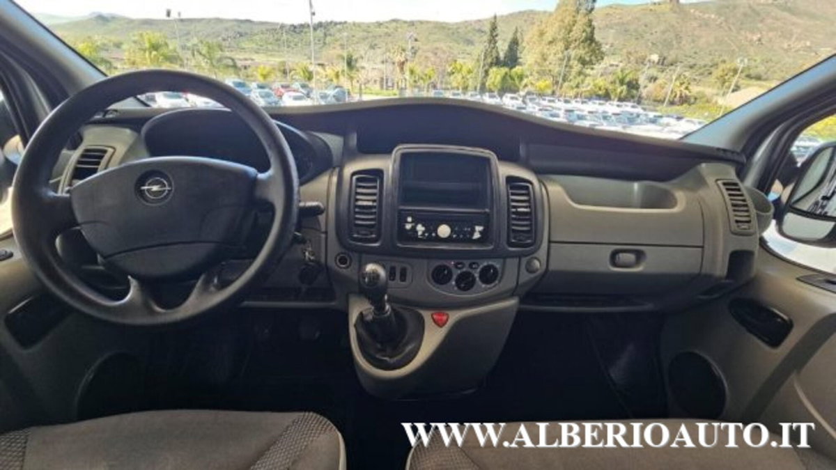 Opel Vivaro Furgone 27 2.0 CDTI 120CV PC-TN Combi 9 posti (18)