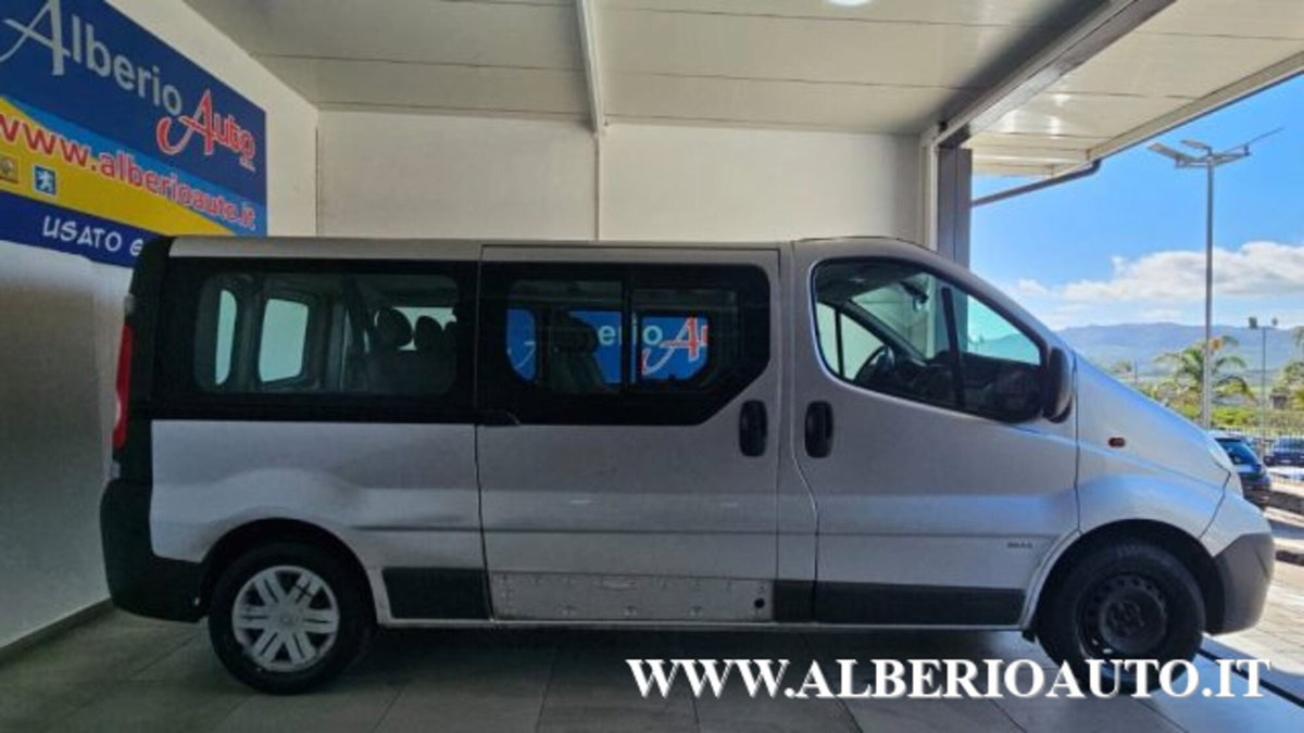 Opel Vivaro Furgone 27 2.0 CDTI 120CV PC-TN Combi 9 posti (3)