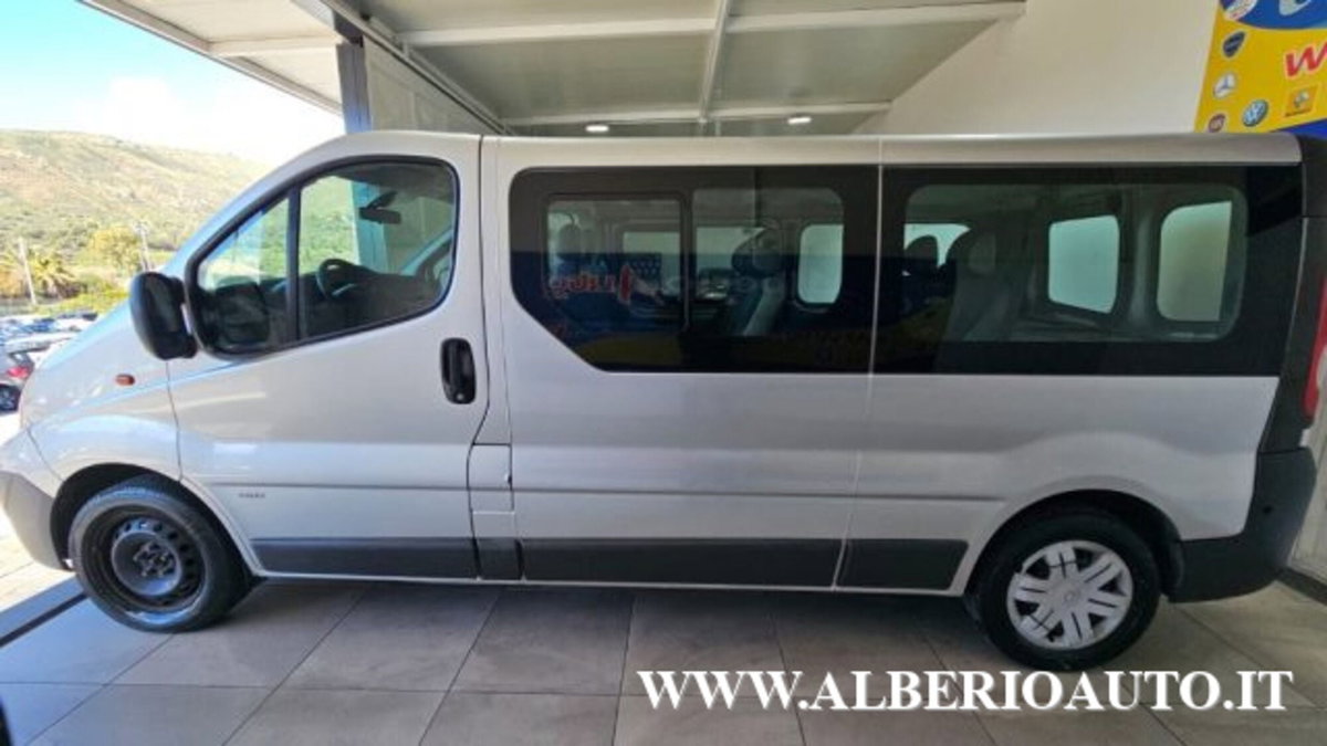 Opel Vivaro Furgone 27 2.0 CDTI 120CV PC-TN Combi 9 posti (7)
