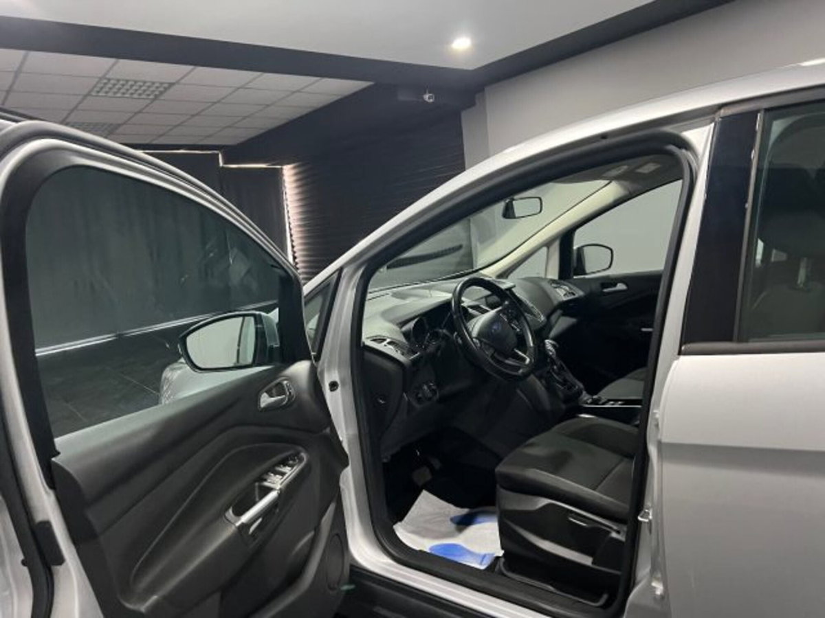 Ford C-Max 1.5 TDCi 120CV Powershift Start&Stop Titanium (9)
