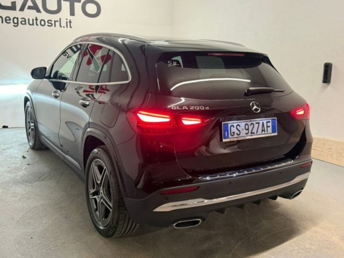Mercedes-Benz GLA SUV 200 d AMG Line Premium Plus 4matic auto (19)