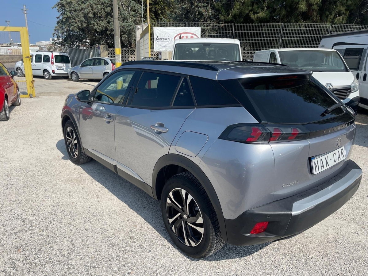 Peugeot 2008 BlueHDi 130 S&S EAT8 GT Pack (5)
