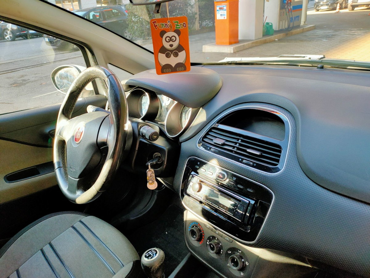 Fiat Punto Evo 1.2 5 porte S&S Dynamic (17)