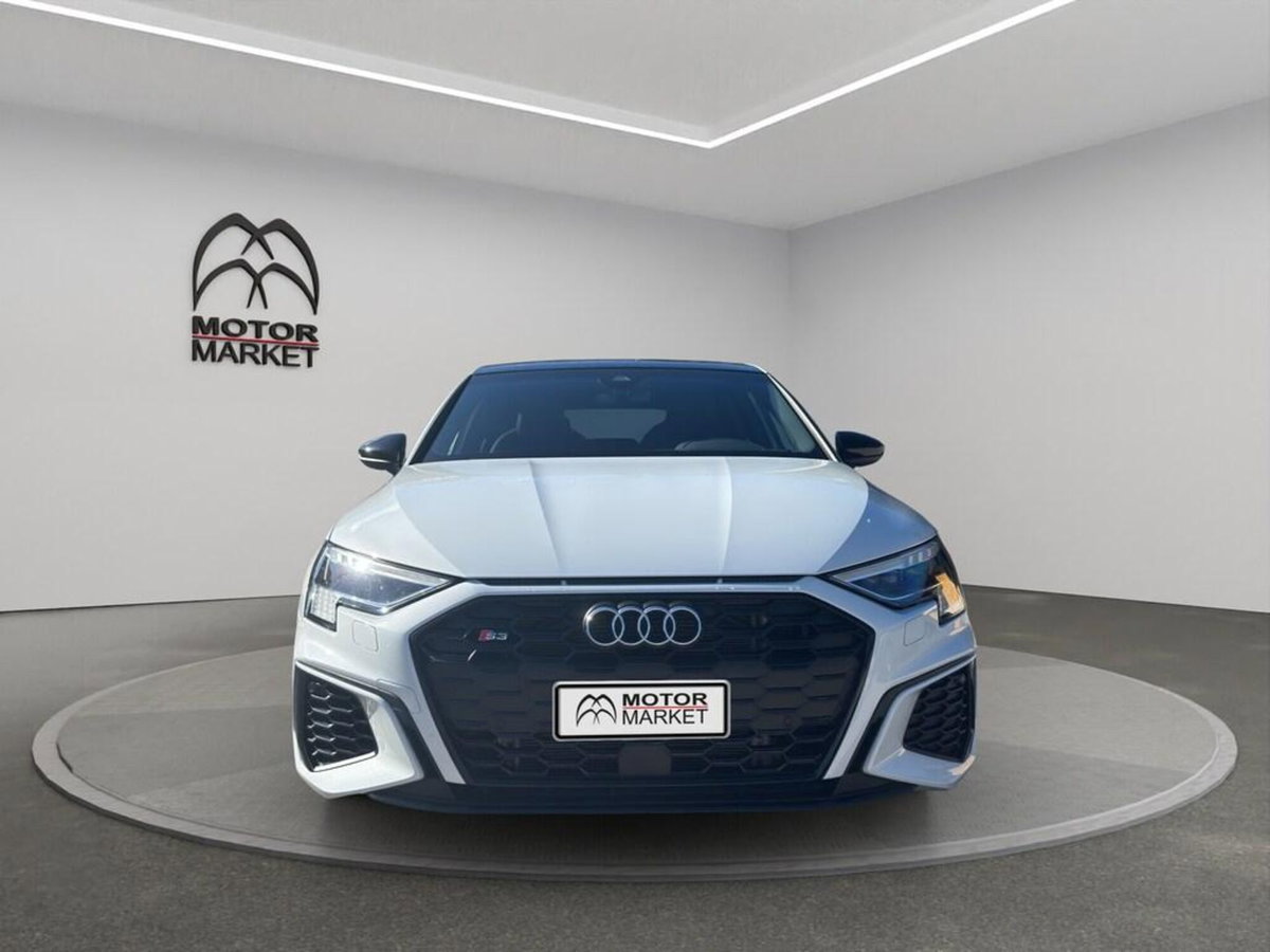 Audi S3 Sportback 2.0 TFSI quattro S tronic (2)