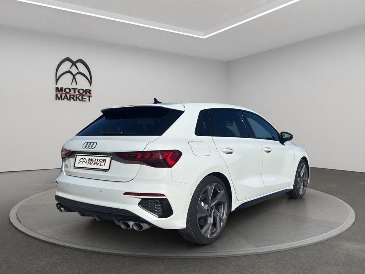 Audi S3 Sportback 2.0 TFSI quattro S tronic (7)
