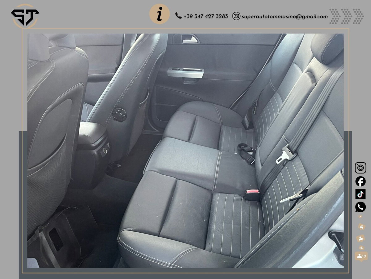 Volvo S40 2.0 D cat Summum (10)