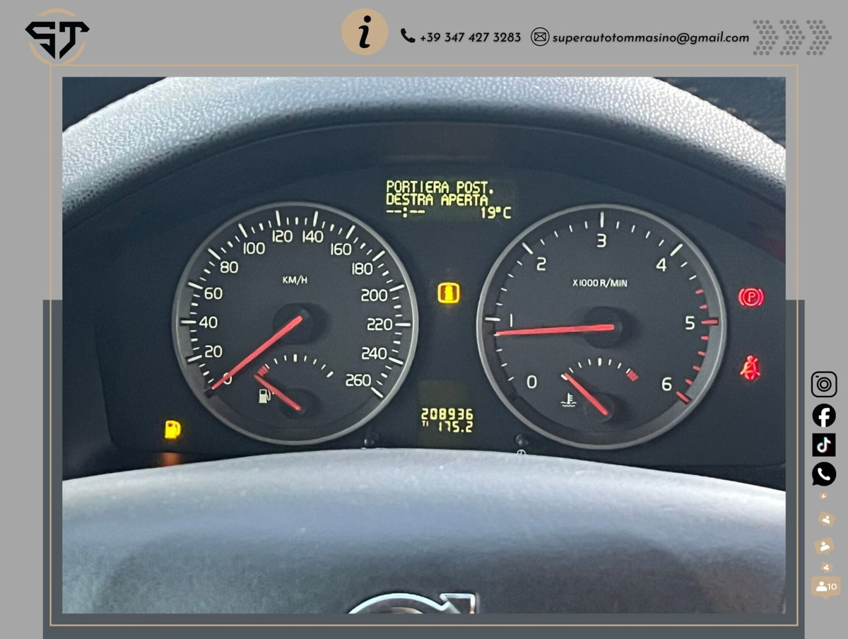 Volvo S40 2.0 D cat Summum (13)