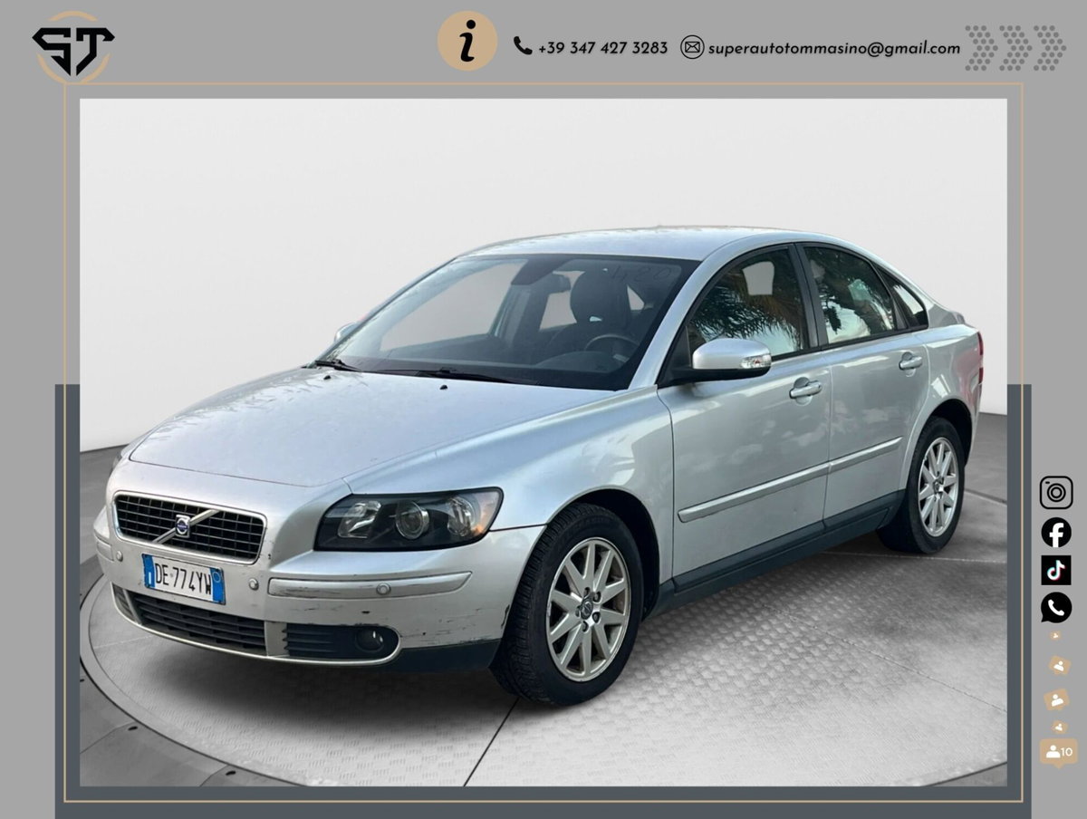 Volvo S40 2.0 D cat Summum (2)