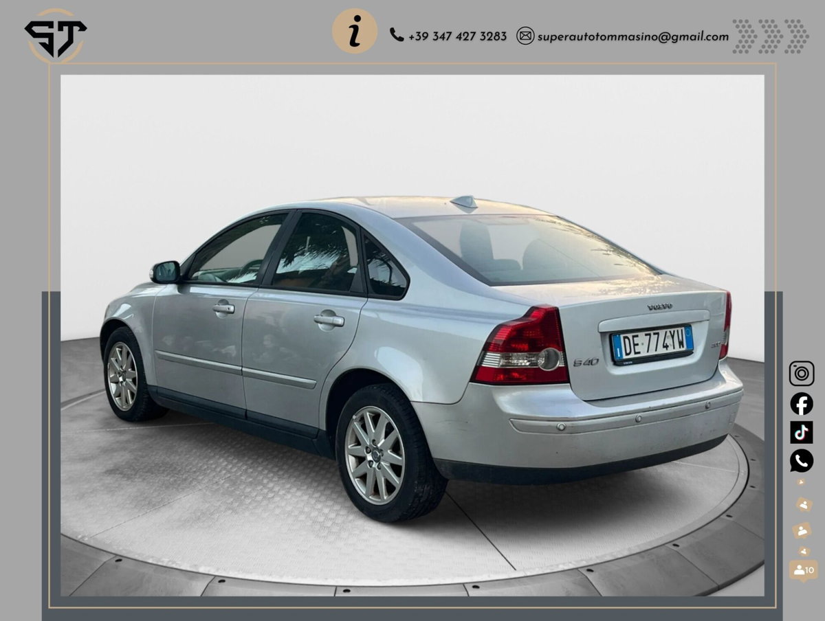 Volvo S40 2.0 D cat Summum (3)