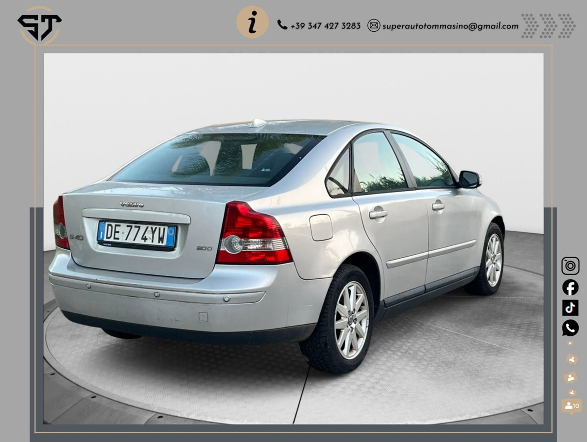 Volvo S40 2.0 D cat Summum (4)