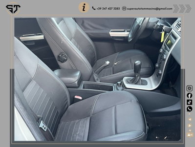 Volvo S40 2.0 D cat Summum (8)