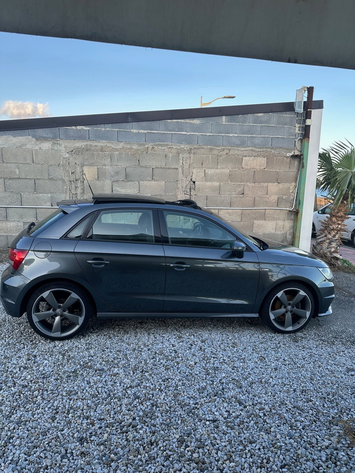 Audi A1 Sportback 1.6 TDI 116 CV S tronic (11)