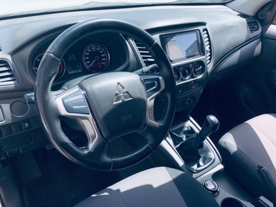 Mitsubishi L200 2.3 D Double Cab 4x4 Hurricane (5)