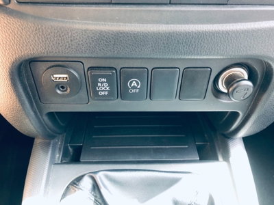 Mitsubishi L200 2.3 D Double Cab 4x4 Hurricane (8)