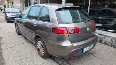 Fiat Croma 1.9 Multijet Active (4)