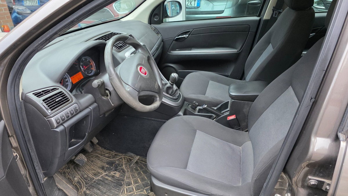 Fiat Croma 1.9 Multijet Active (7)