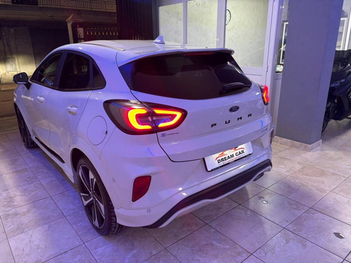 Ford Puma 1.0 EcoBoost Hybrid 155 CV S&S ST-Line X (11)