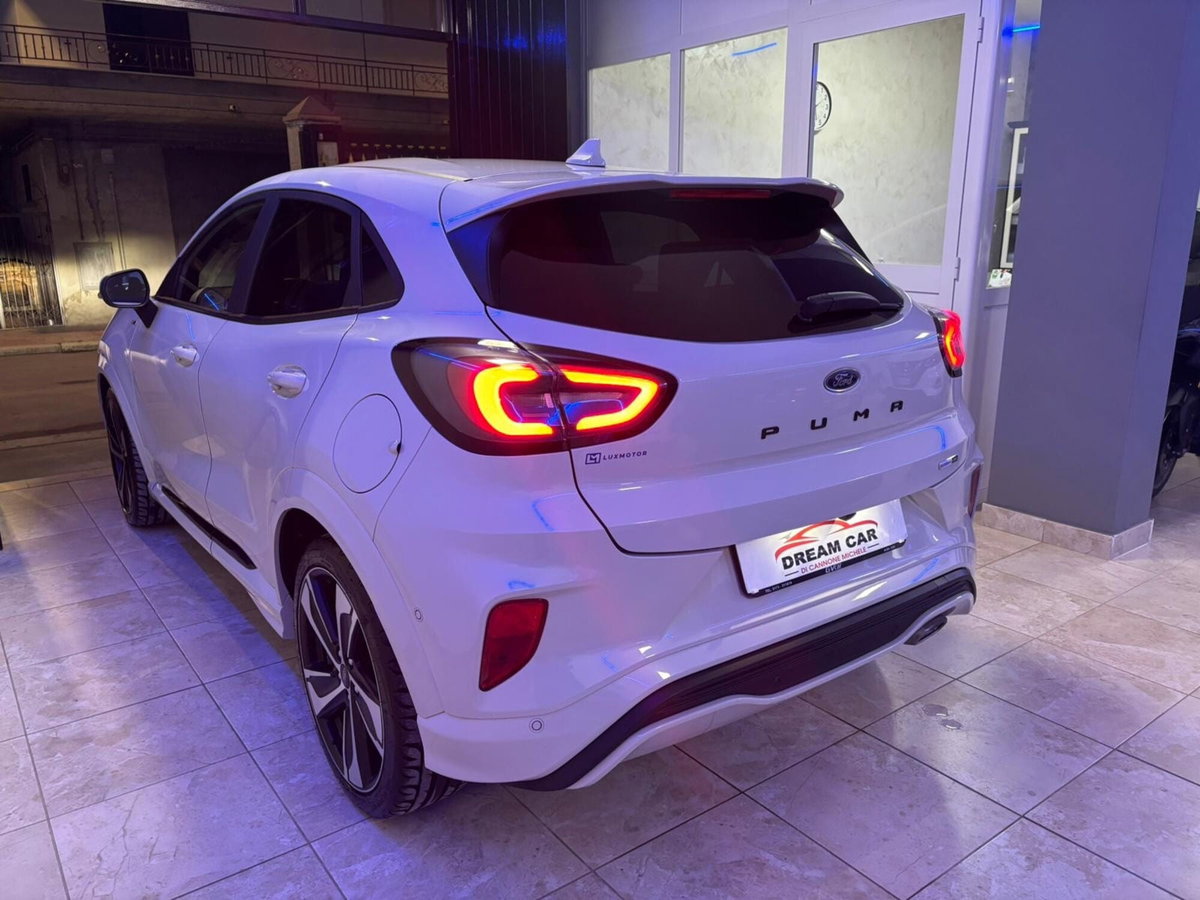 Ford Puma 1.0 EcoBoost Hybrid 155 CV S&S ST-Line X (12)