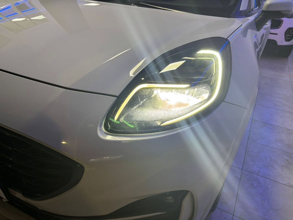 Ford Puma 1.0 EcoBoost Hybrid 155 CV S&S ST-Line X (9)