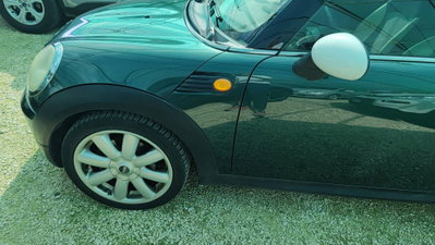 MINI Mini 1.6 16V Cooper (8)