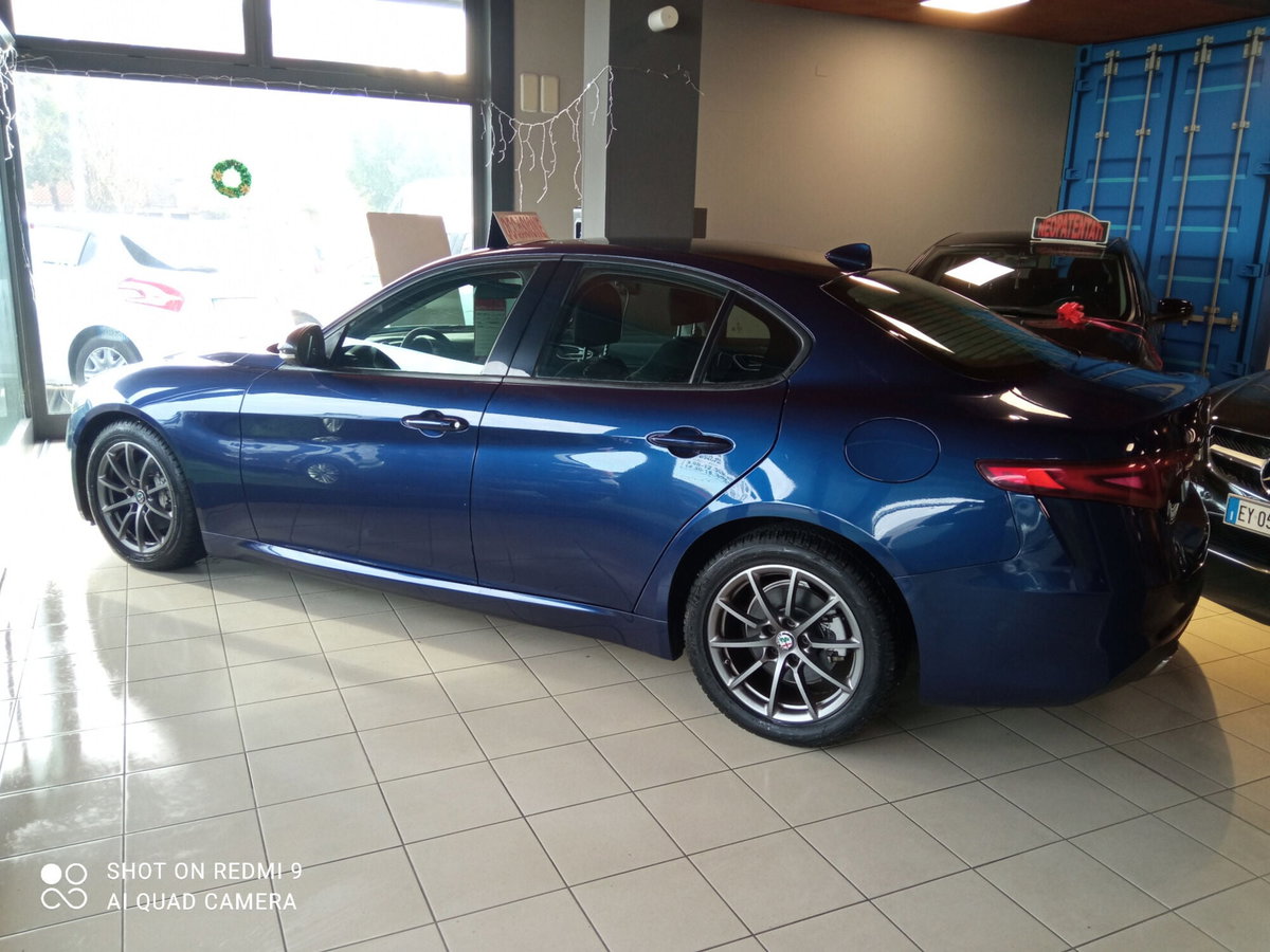 Alfa Romeo Giulia 2.2 Turbodiesel 150 CV Tech Edition (7)