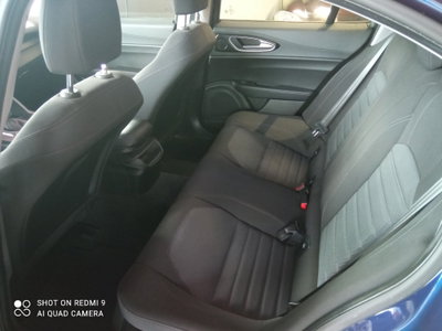 Alfa Romeo Giulia 2.2 Turbodiesel 150 CV Tech Edition (12)