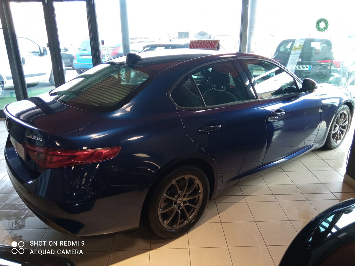 Alfa Romeo Giulia 2.2 Turbodiesel 150 CV Tech Edition (4)