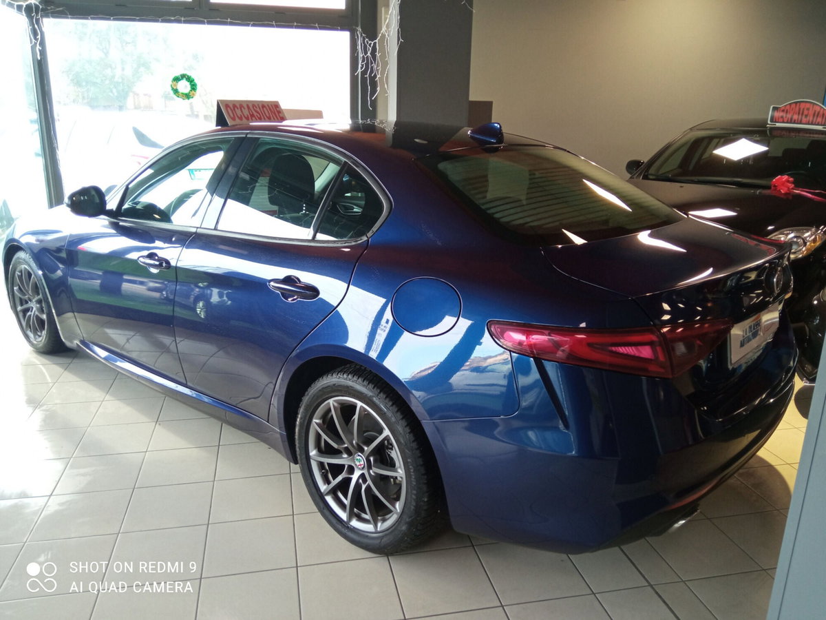Alfa Romeo Giulia 2.2 Turbodiesel 150 CV Tech Edition (2)