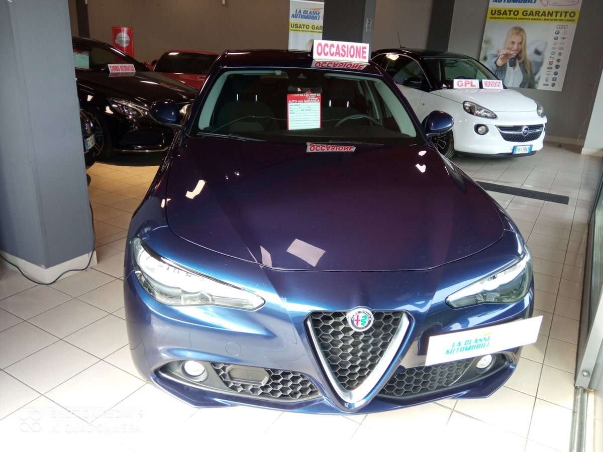 Alfa Romeo Giulia 2.2 Turbodiesel 150 CV Tech Edition (6)