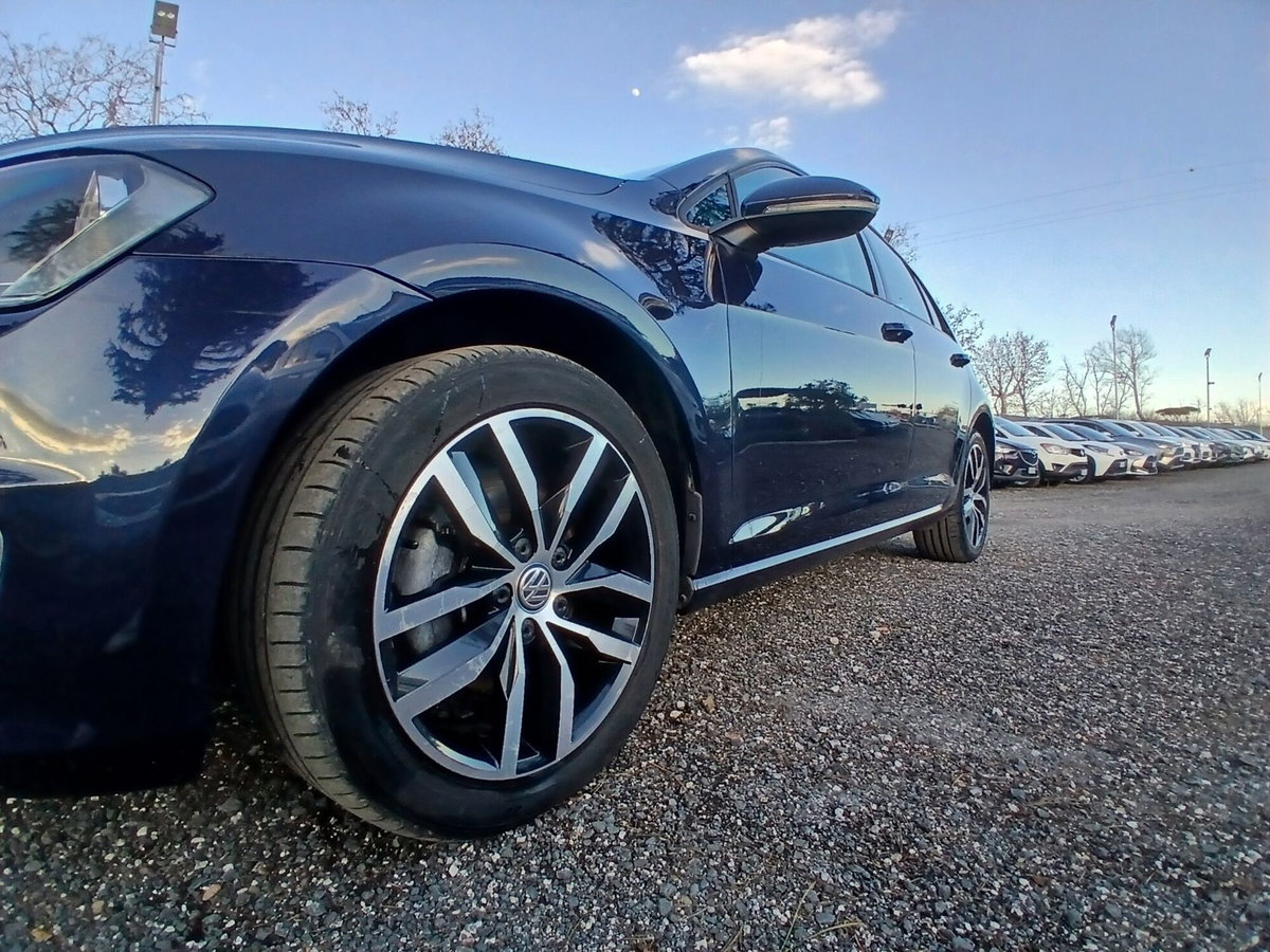 Volkswagen Golf 1.6 TDI 110 CV 5p. Highline BlueMotion Technology (9)