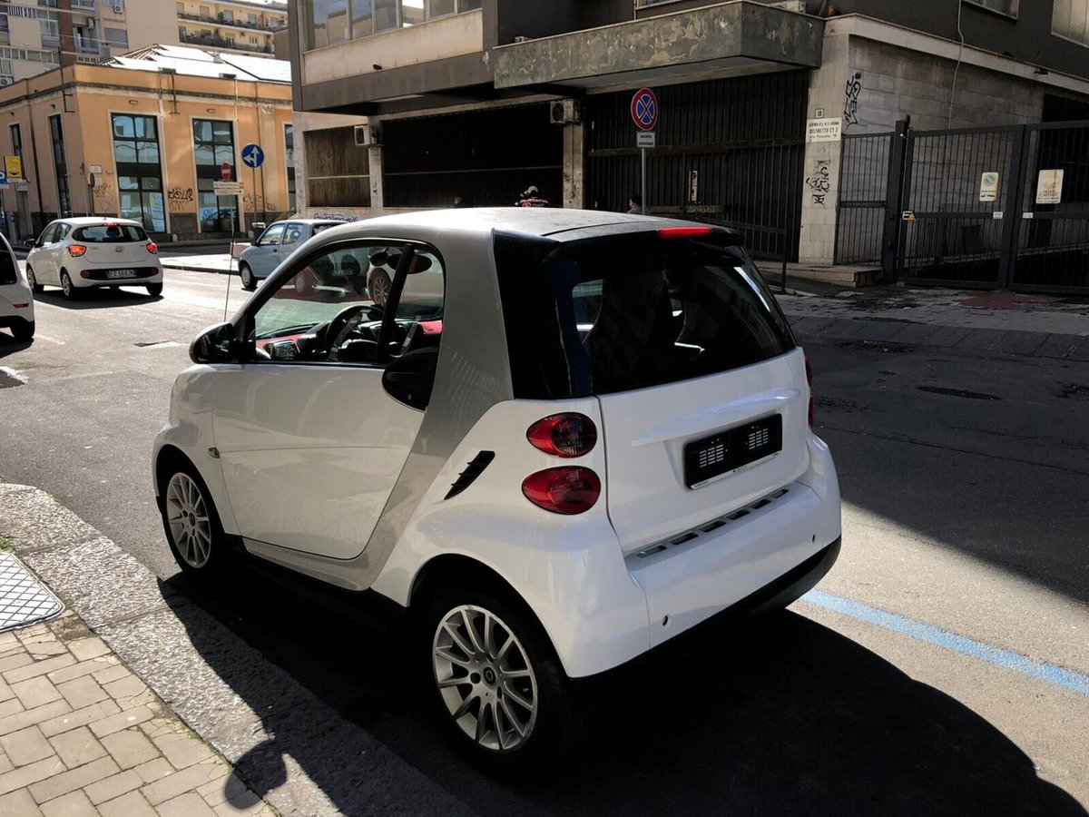 smart Fortwo 800 40 kW coupé passion cdi (7)