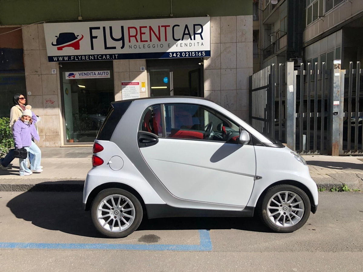 smart Fortwo 800 40 kW coupé passion cdi (9)